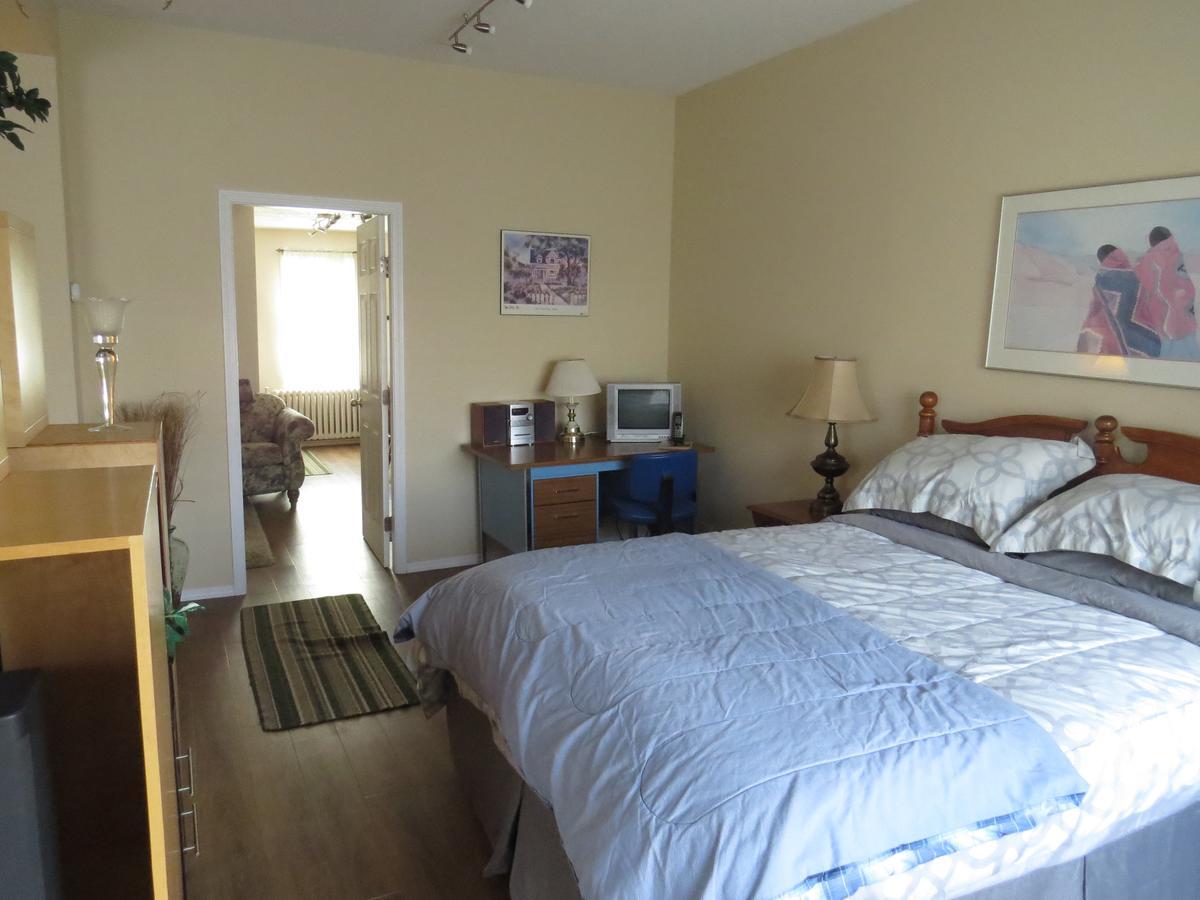 Burns Lake Bed And Breakfast Exterior foto